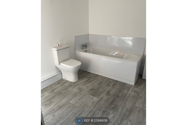 Bathroom With Seperate Shower