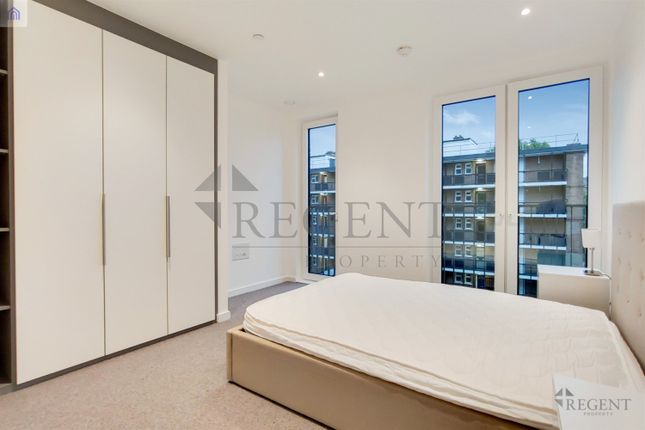 4, X - 89 Georgette Apartments, Cendal Crescent, London photo 4