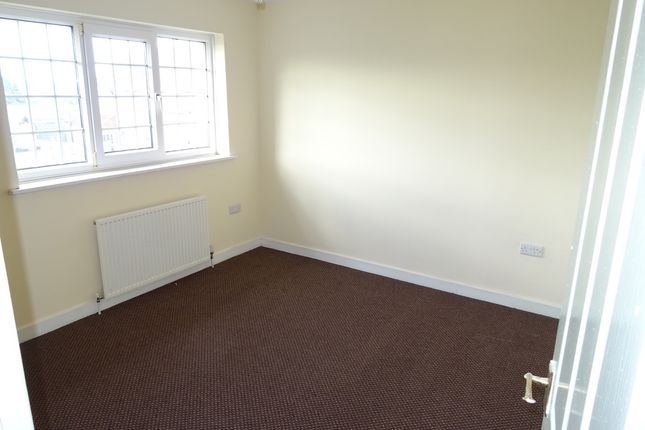 6, Glover Square, Sunderland photo 5