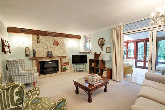 334, Toms Lane, Bedmond photo 2