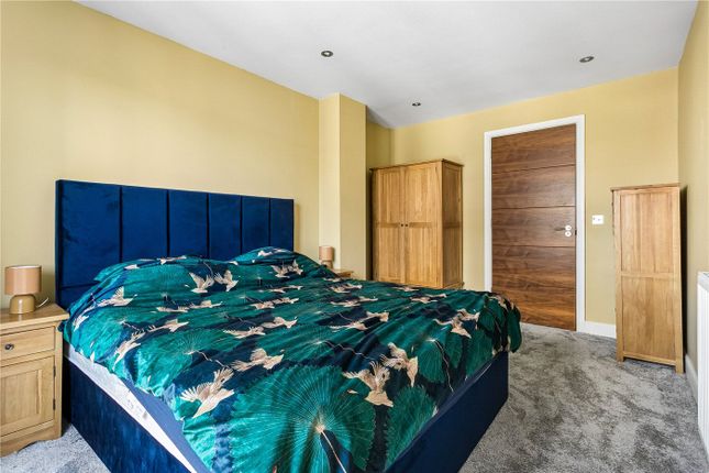 Flat 5,, Cheltenham House, London photo 3