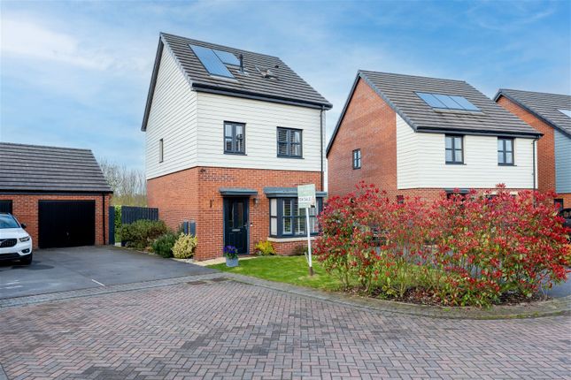 Thumbnail Detached house for sale in Starling Way, Castleford