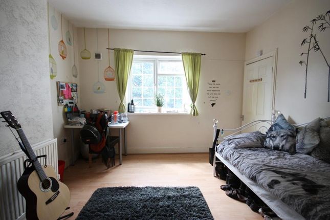 17, Norbroke Street, London photo 5