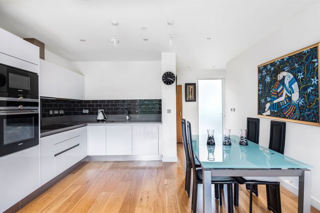 Thumbnail Town house to rent in East Parkside, Parkside, Greenwich Peninsula