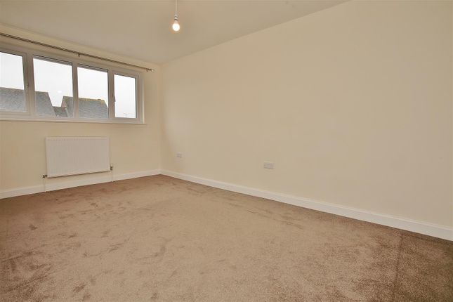 33, Mereland Road, Didcot photo 4