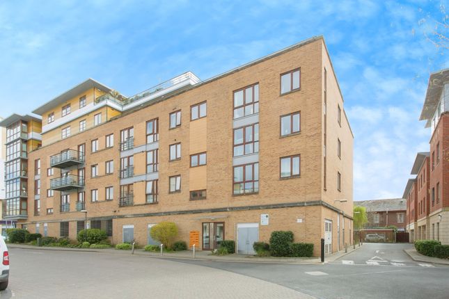 1-bed flat on Flat 15, Homerton House, Homerton Street, Cambridge, £210,000