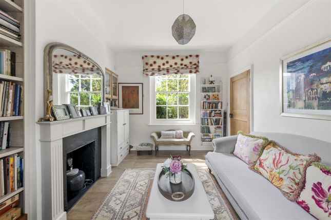 14, Honey Hill, Uxbridge photo 3