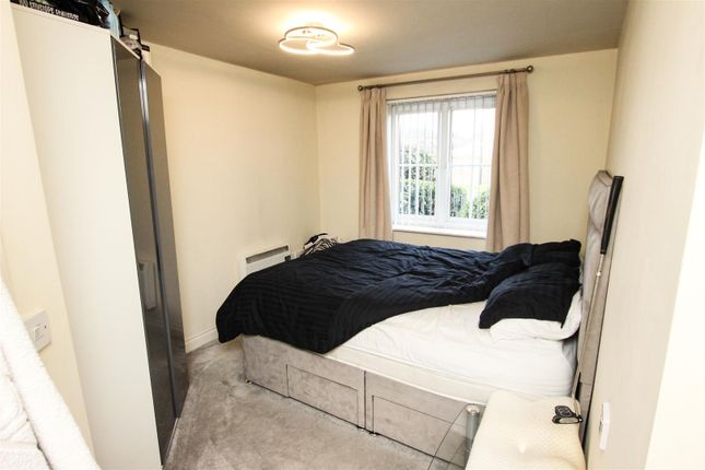 23, Harris Road, Doncaster photo 3