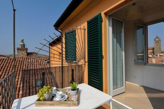 Apartment for sale in Emilia-Romagna, Bologna, Bologna