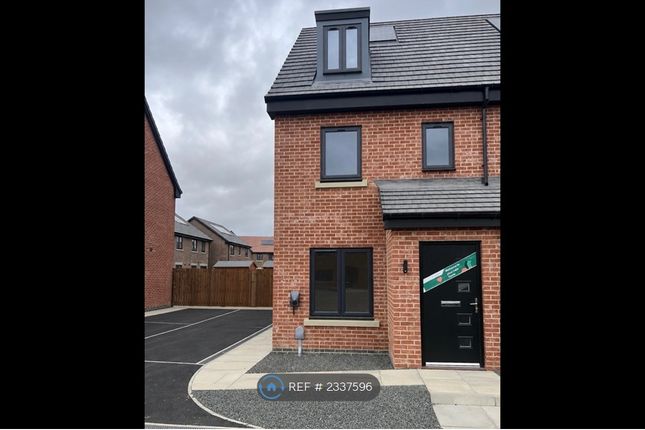 Calla Close, Newcastle Upon Tyne photo 2