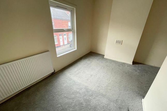 168, Walsall photo 3