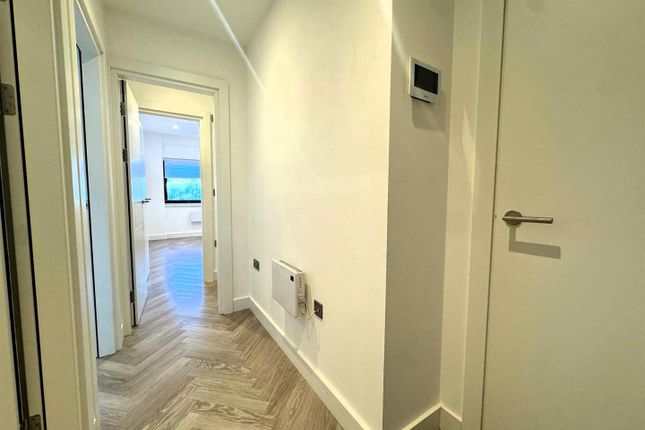 28, Oakley Place, Fleet photo 4