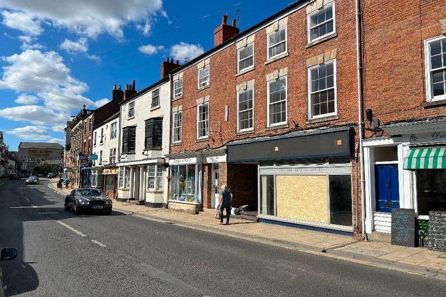Retail premises to let in Bridge Street, Tadcaster, North Yorkshire, North Yorkshire