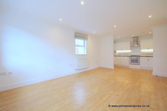 Flat 5 Fox Court, Fox Lane North, Chertsey photo 3