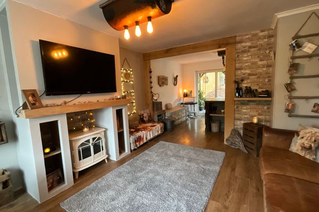37 Barnfield Road, Stoke-On-Trent photo 3
