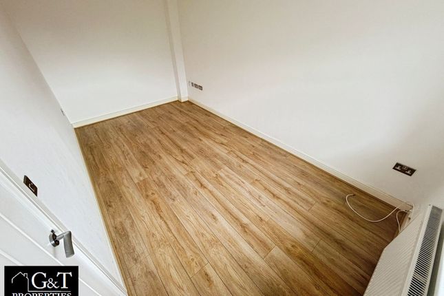 17 Hearth Close, Dudley photo 3