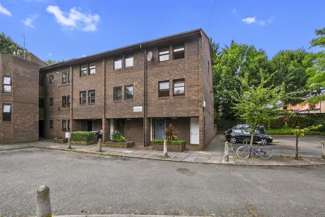 Thumbnail Flat to rent in Brondesbury Park, London