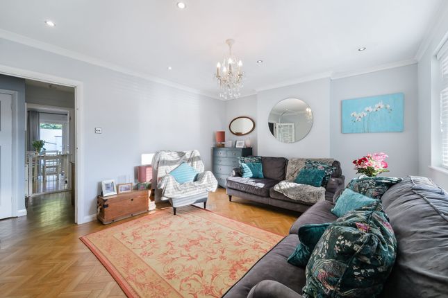 28 Church Lane Drive, Coulsdon photo 3