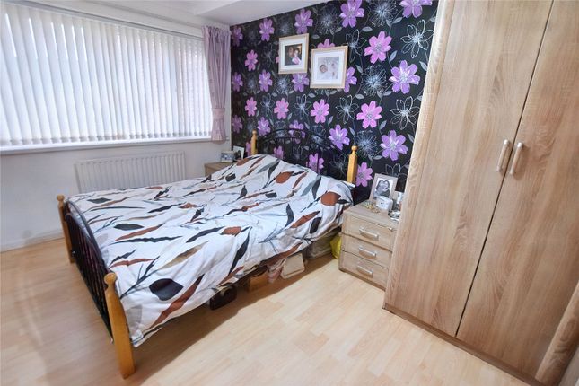Town house for sale in Cedar Close, Leeds, West Yorkshire
