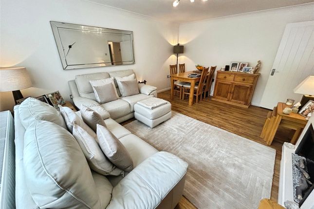 10, Farr Drive, Coventry photo 3
