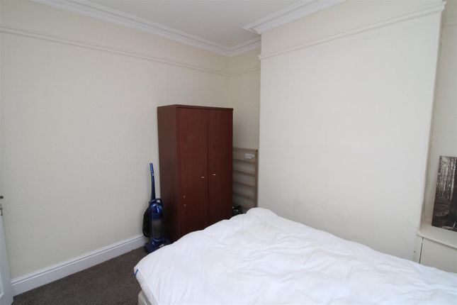 End terrace house to rent in Lyndhurst Road, Stockport