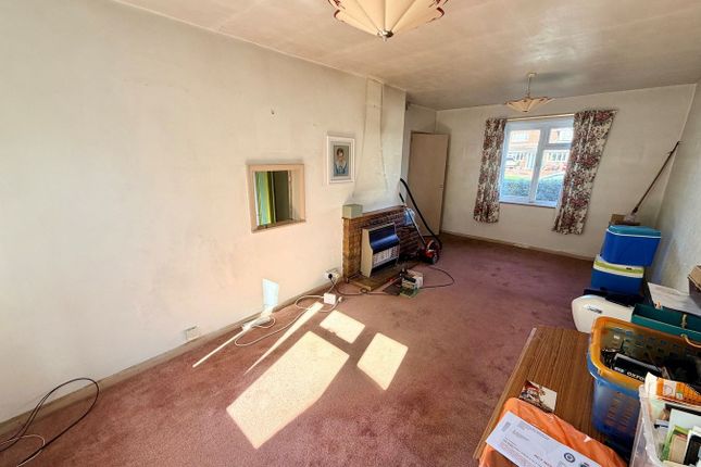 391, Wood End Road, Wolverhampton photo 4