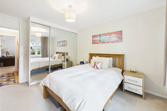 Flat 17 Copper Beeches,, Witham Road, Isleworth photo 5