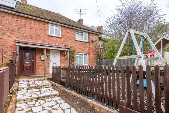 Thumbnail Terraced house for sale in The Mount, Uckfield