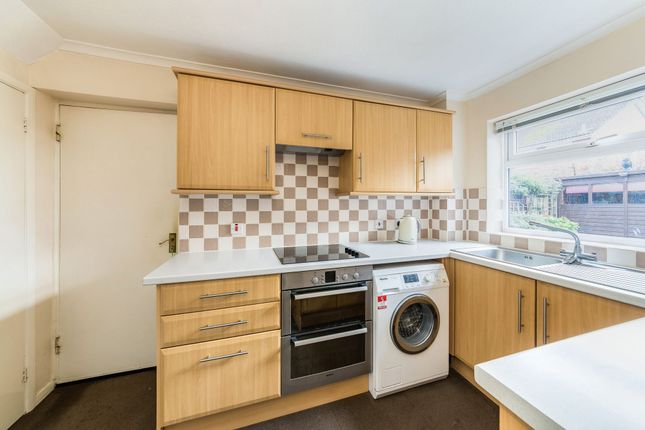 20 Windrush Way, Abingdon photo 2