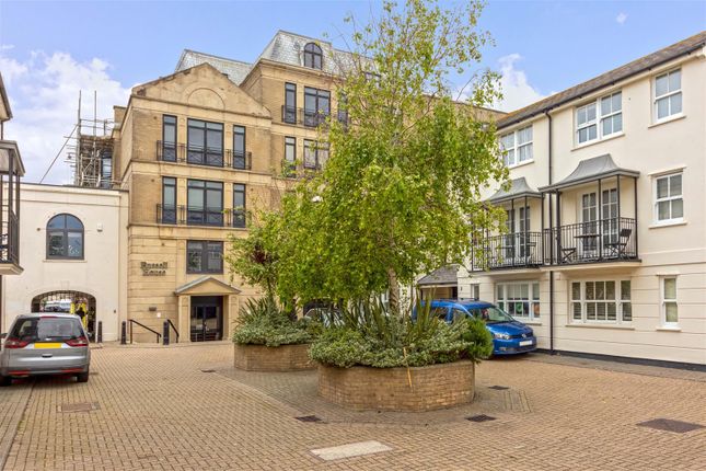 Flat for sale in Russell Mews, Brighton