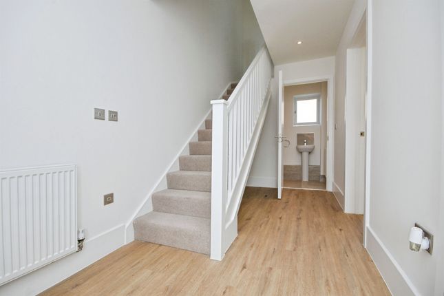 Plot 11 The Buttercup, 11, Clarendon Mews, Basildon photo 4