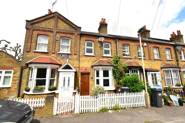 Thumbnail Property to rent in Hampton Road West, Hanworth, Feltham