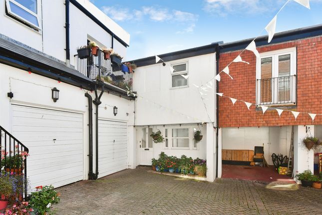 2-bed house on Eastern Road, Brighton, £375,000