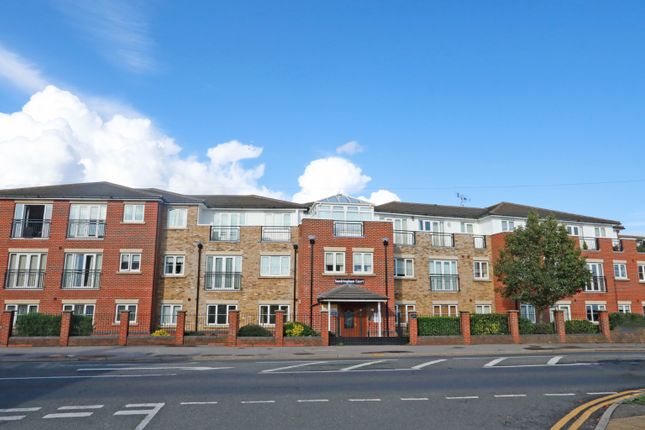Flat 14, Sandringham Court, Benfleet photo 3