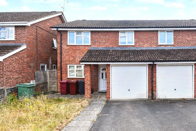 4-bed semi-detached on 14, Tyle Road, Reading, £320,000
