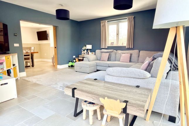 63, Cambrian Road, Tewkesbury photo 4