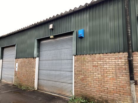 Warehouse to let in Galmington Trading Estate, Taunton