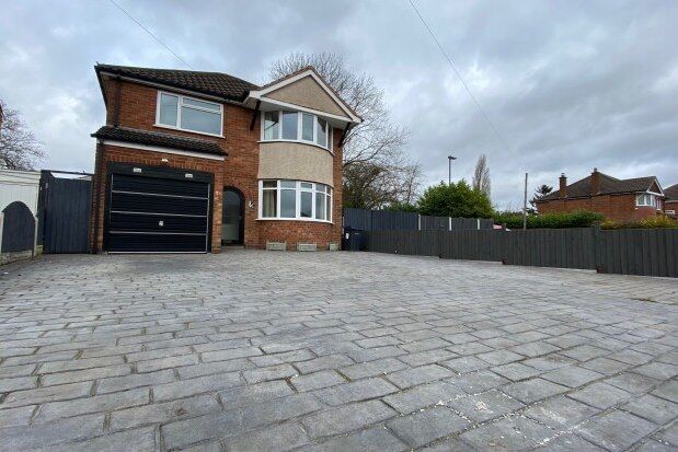Thumbnail Property to rent in Springfield Crescent, Sutton Coldfield