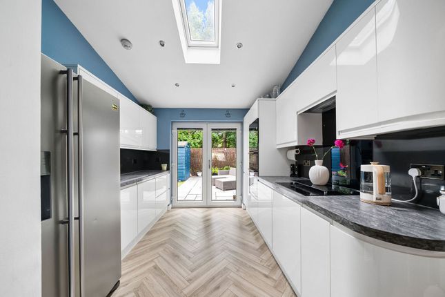 13 Aller Place, Livingston photo 4