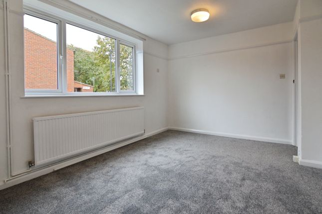 26, Hill Road, Arborfield photo 4