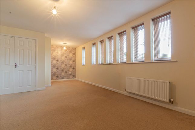 1, Moorbrook Mill Drive, Holmfirth photo 4