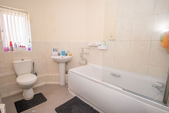 5 Swinton Close, Leicester photo 5