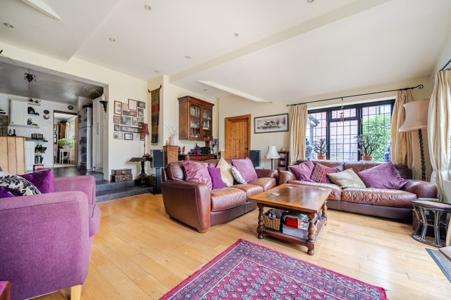 Myrtle Cottage, Grove Road, Hindhead photo 2