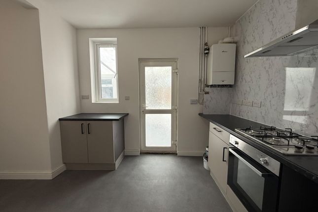 57, Checketts , Leicester photo 5