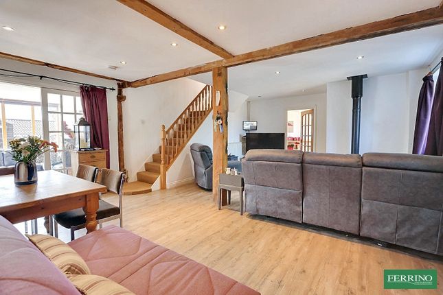 Upper Tump Barn, Eastbach, Coleford photo 3