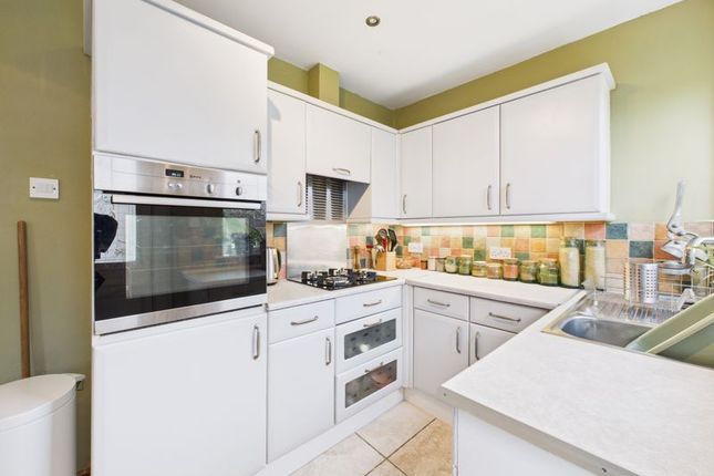 19, Western Place, Penryn photo 2