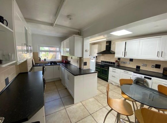 25, Ambrose Close, Worcester photo 5