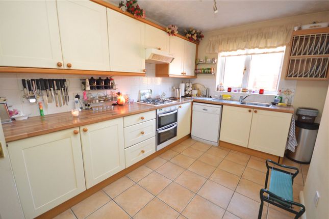 7, Wiseman Close, Bedfordshire photo 2