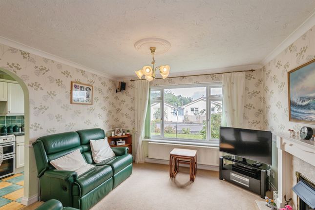49, Apple Tree Close, Tiverton photo 4