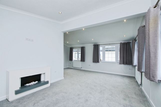 25, Vale Of York, Sheriff Hutton Road, York photo 4